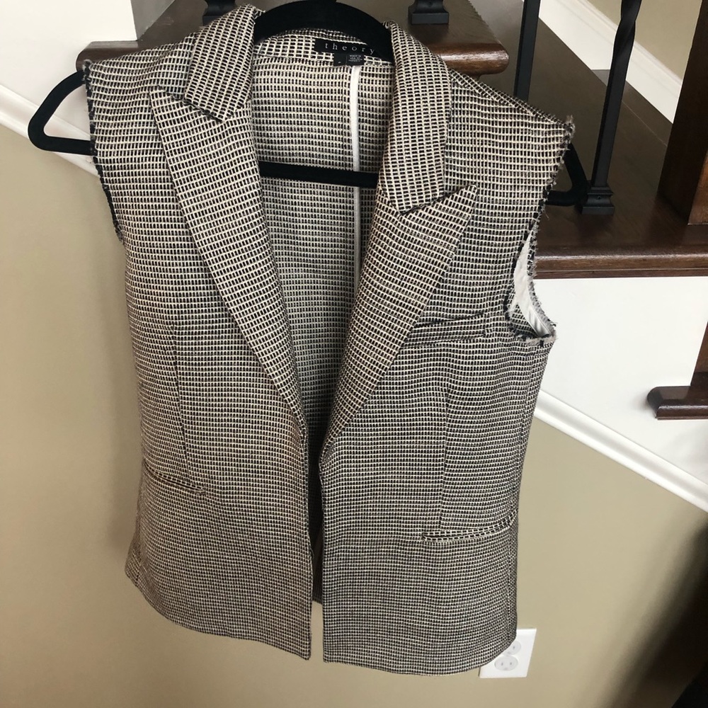 Theory Vest! Super cute (hounds tooth look)